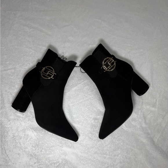 London Fog Black Ankle Boots with Silver Accent - Picture 2 of 7